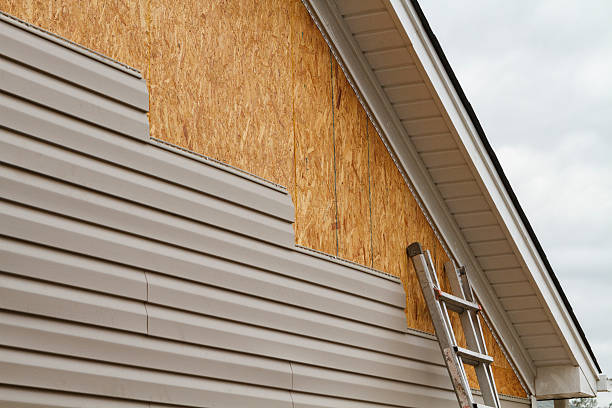 24/7 Emergency Siding experts in Andover, OH